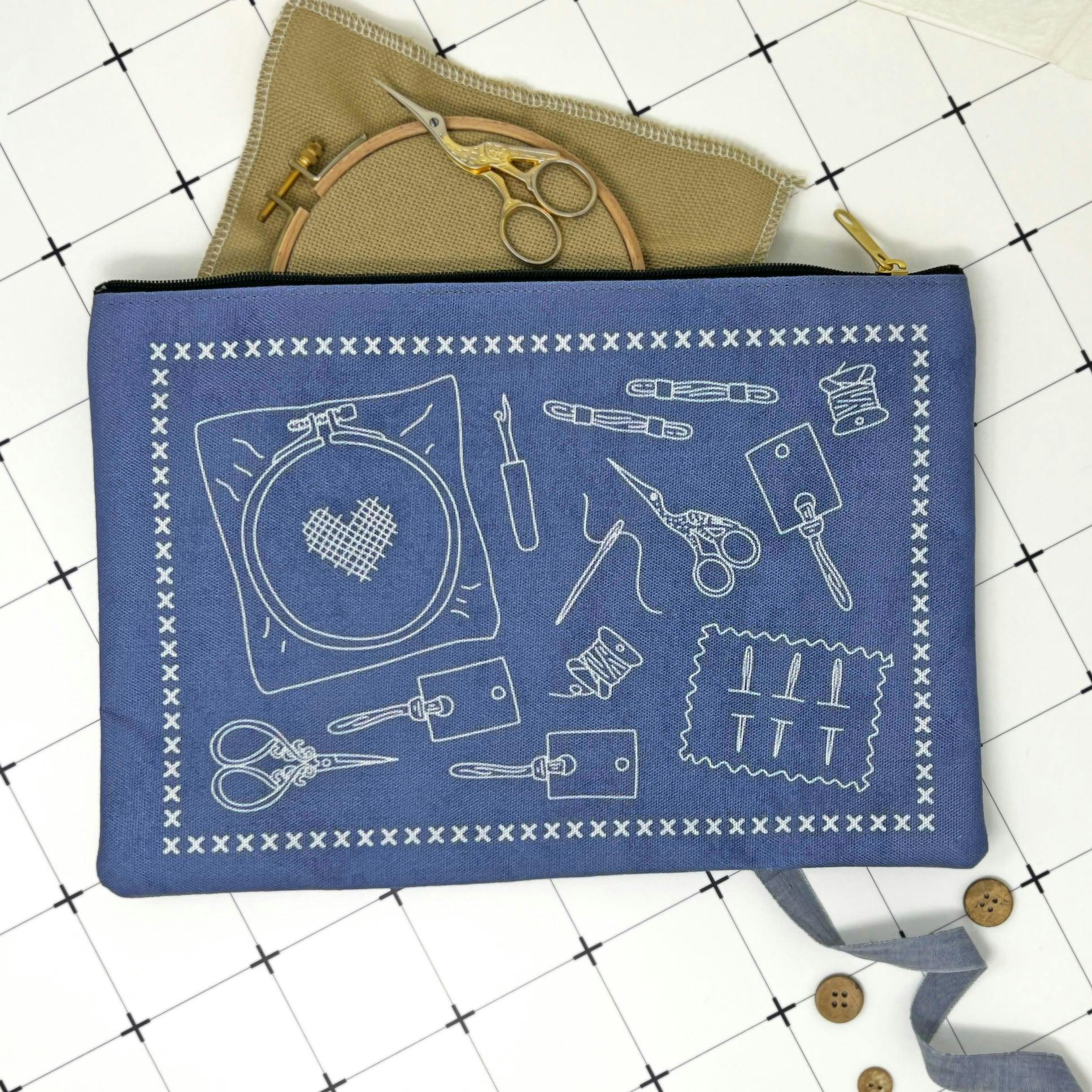 A Stitcher's Supplies Project Bag
